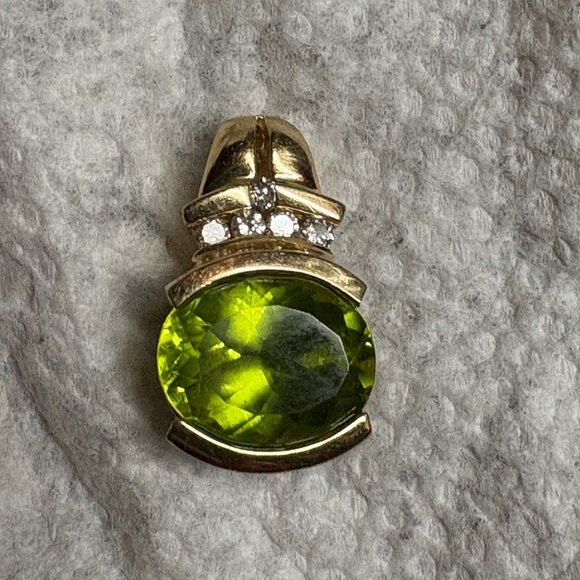 Peridot diamond 14k yellow gold pendant enhancer - Picture 5 of 11